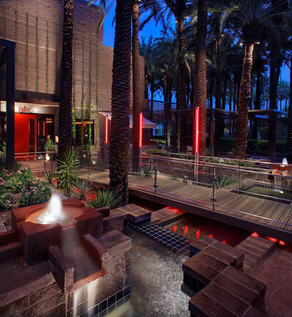HYATT REGENCY SCOTTSDALE RESORT AND SCOTT Alto Entrance