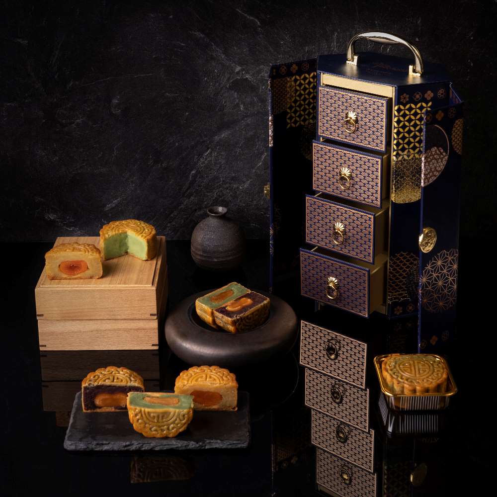 Hotel Indonesia Kempinski Jakarta Mooncake HI Kempinski.jpg