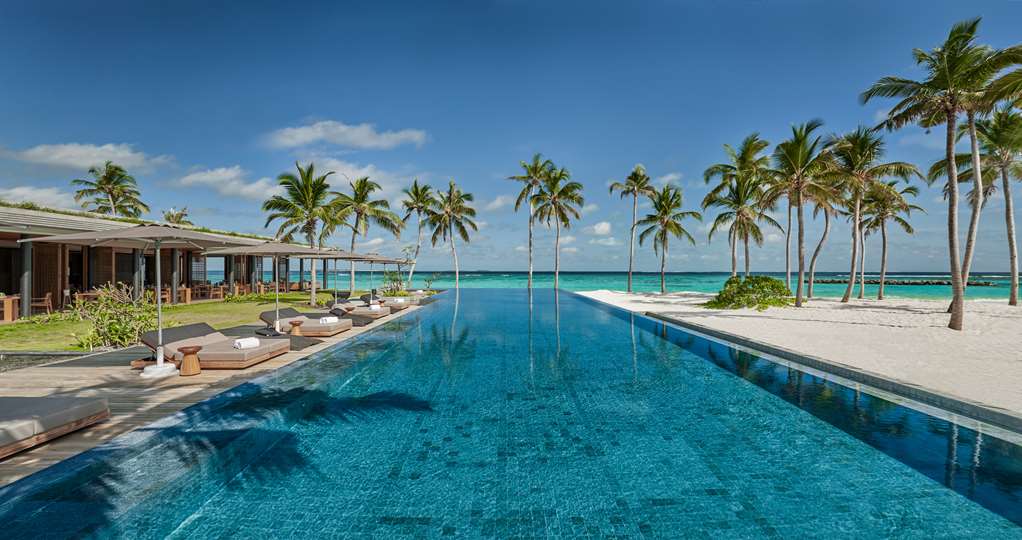 ALILA KOTHAIFARU MALDIVES Pool view