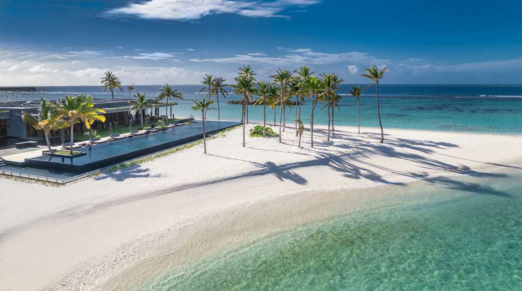 ALILA KOTHAIFARU MALDIVES Exterior view