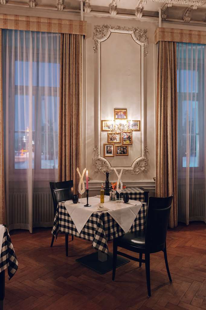Kempinski Grand Hotel des Bains St.Moritz KISMV_F&B_DaAdriano (1).jpg