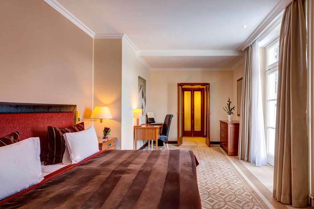 Kempinski Grand Hotel des Bains St.Moritz BJS, Classic Junior Suite.jpg