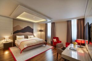 Kempinski Grand Hotel des Bains St.Moritz KISMV_RA4_Premier Four Bedroom Suite (2).jpg