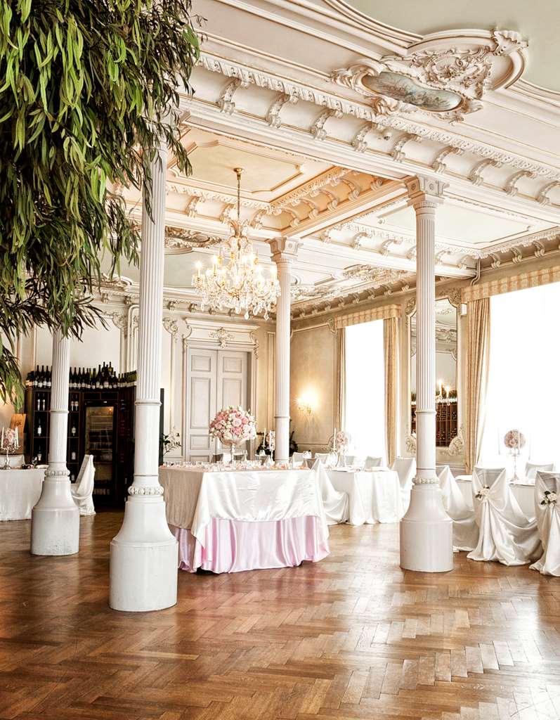 Kempinski Grand Hotel des Bains St.Moritz example-wedding-setup_7616162198_o.jpg