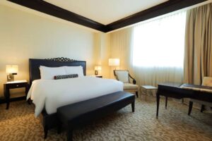 Kempinski Hotel Al Othman-Al Khobar, Saudi Arabia Executive room.jpg